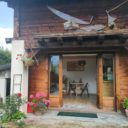 Beau Studio Dans La Vallee De Chamonix Les Trabets Exterior foto