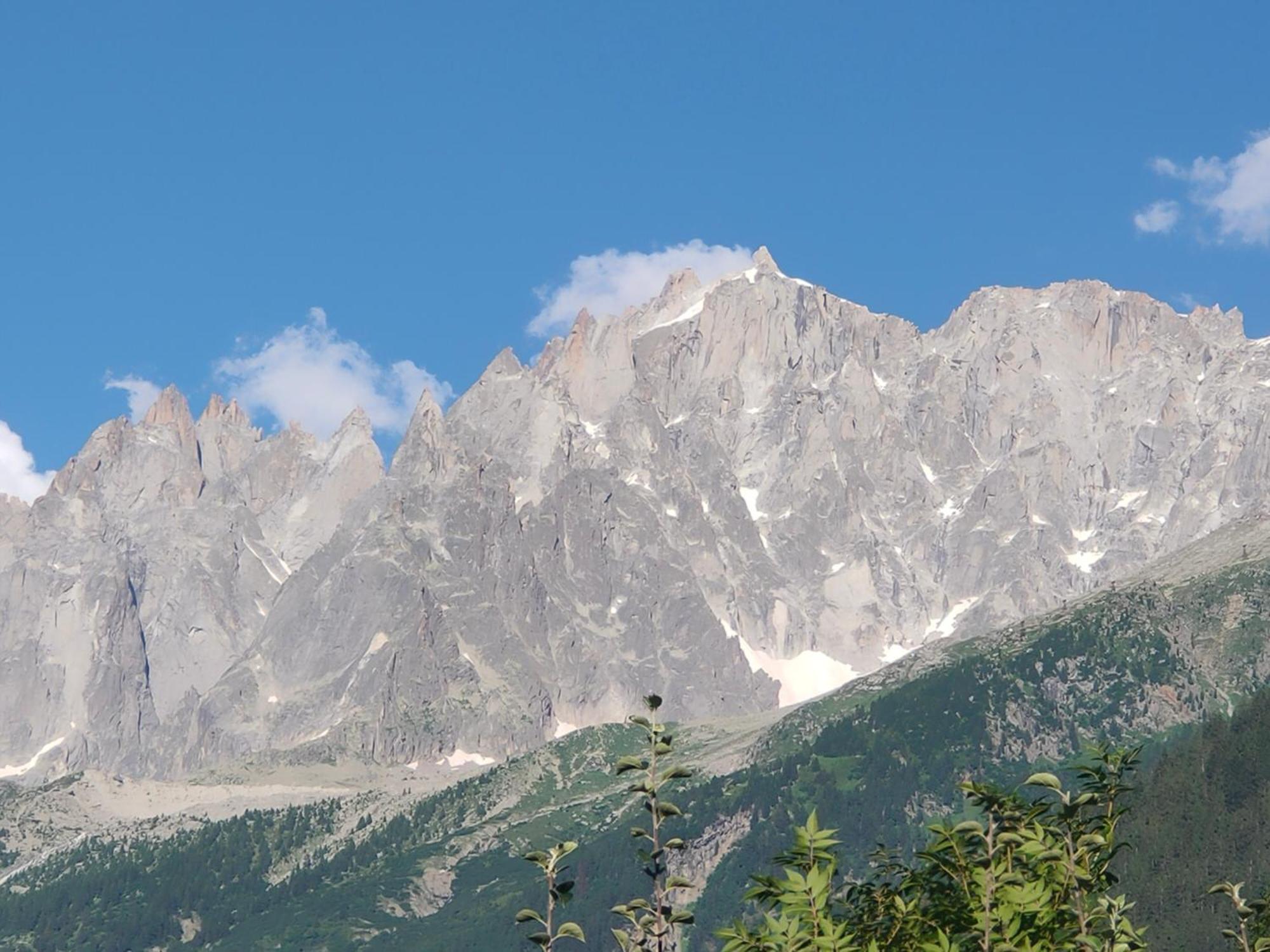 Beau Studio Dans La Vallee De Chamonix Les Trabets Exterior foto